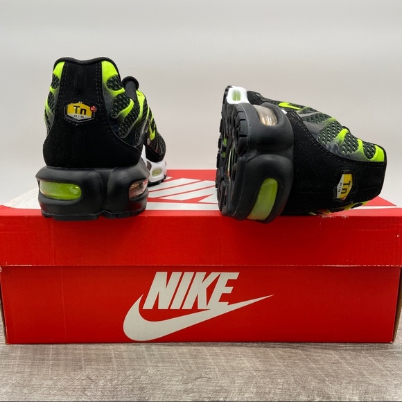 Nike Air Max Plus - Picture 6 of 7